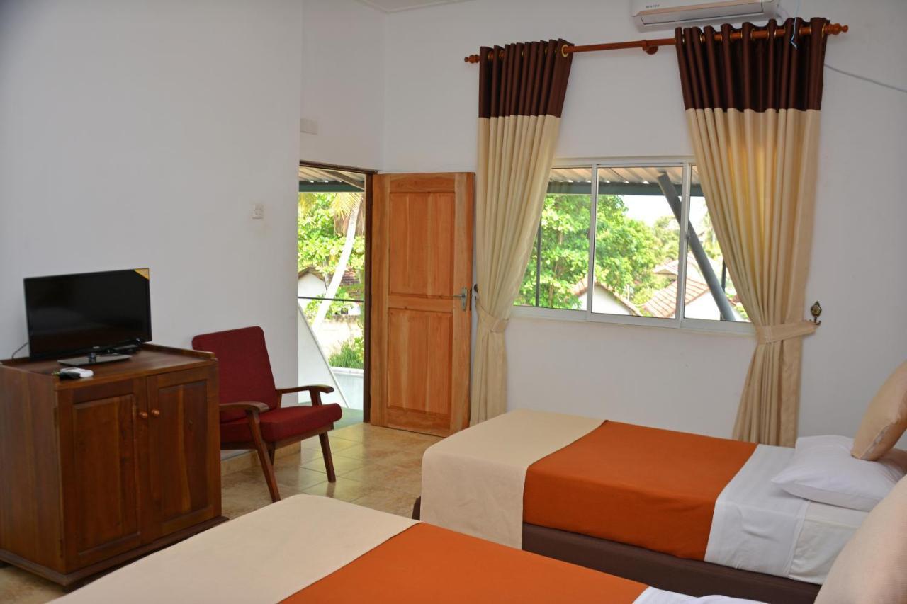 Yolanda Villa Negombo Exteriör bild